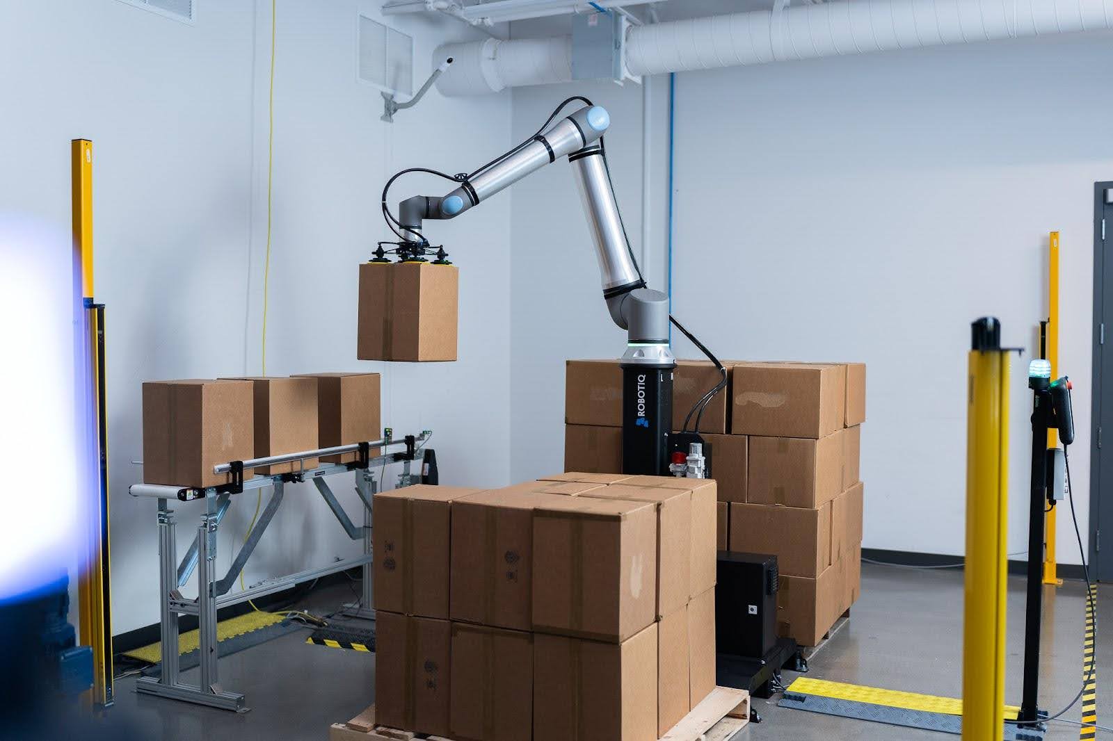 The Price of Palletizing Options